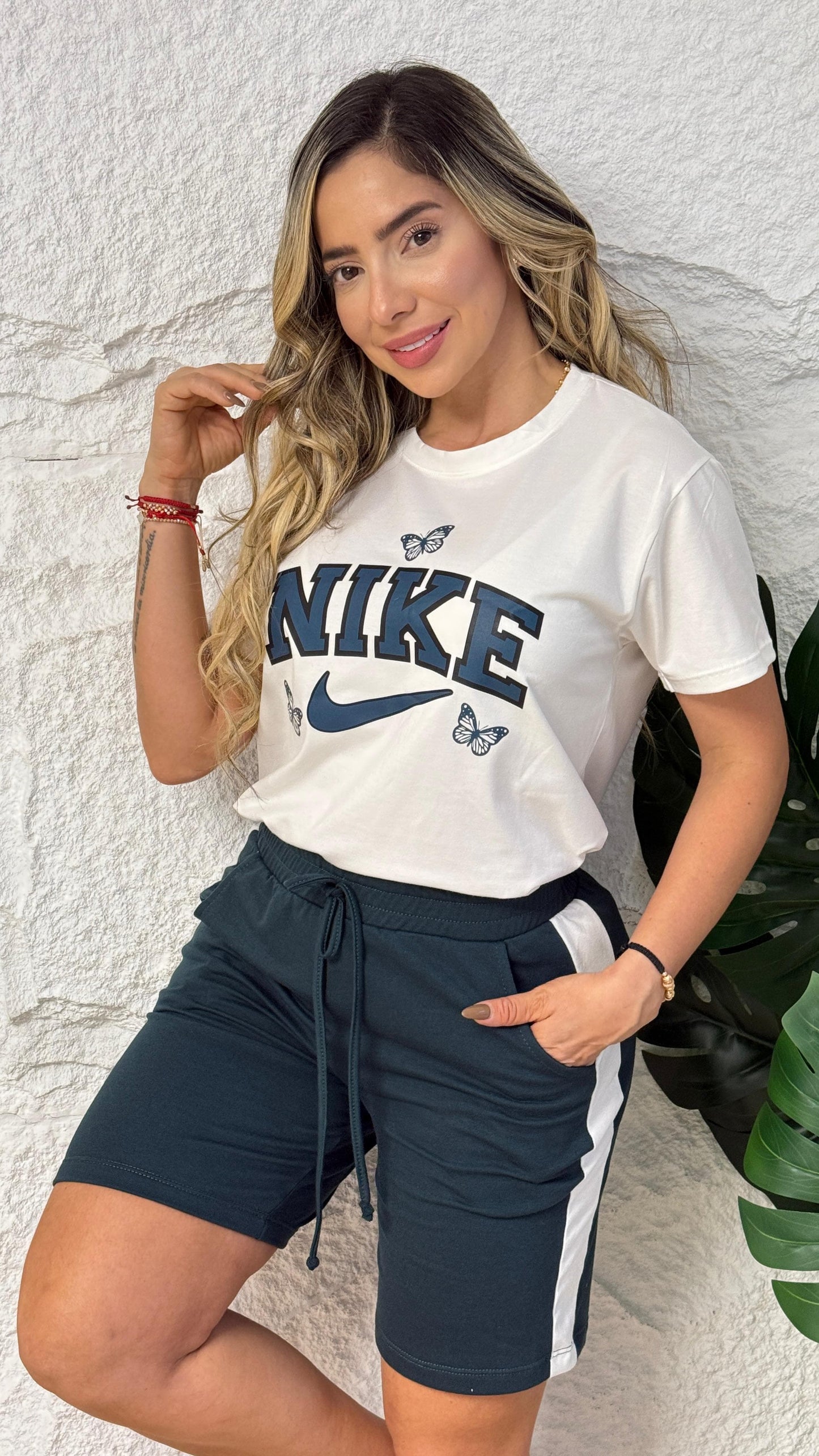 Conjunto bermuda lateral Nike